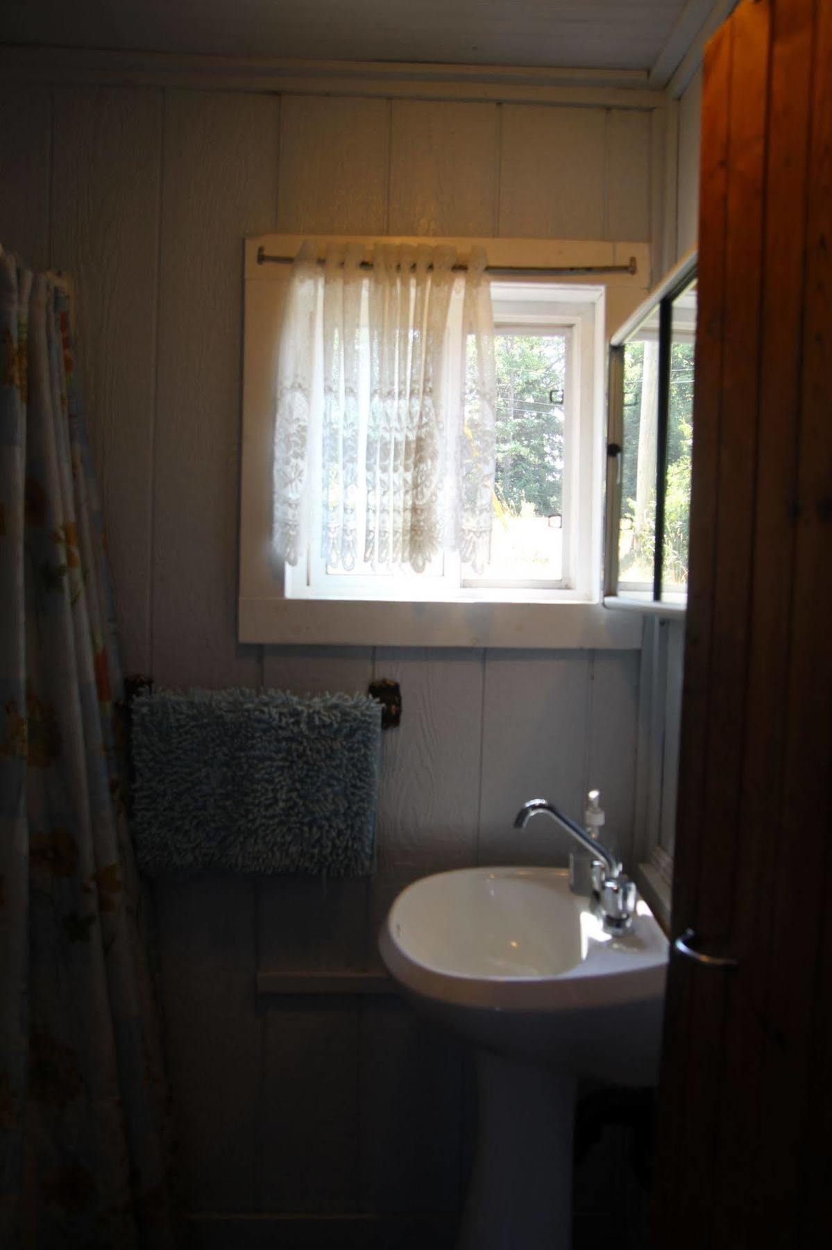 Black Lake Cabins Torrance Exterior photo