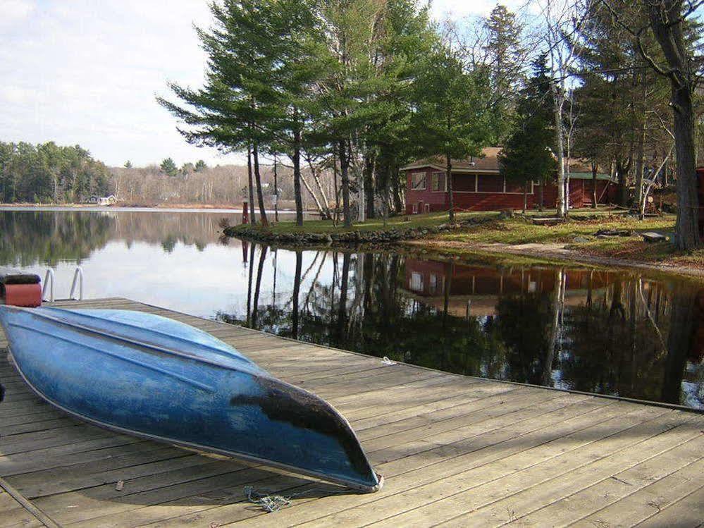 Black Lake Cabins Torrance Exterior photo